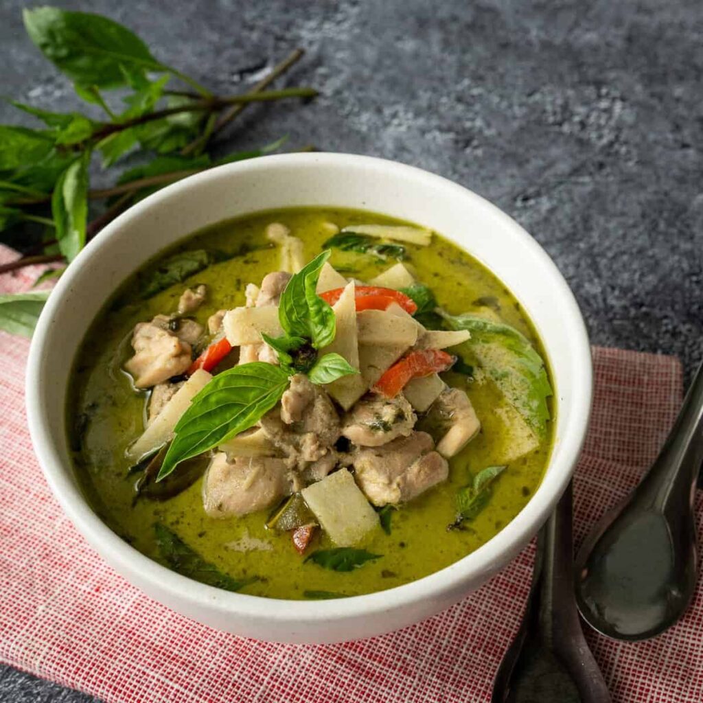 Recipe: Spicy and Flavorful Thai Green Curry